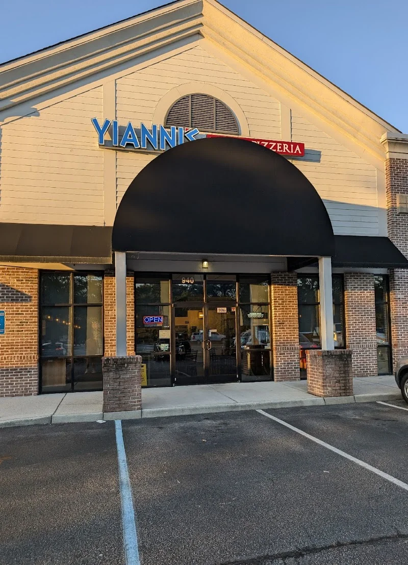 Yianni's Neighborhood Pizzeria and Family Restaurant