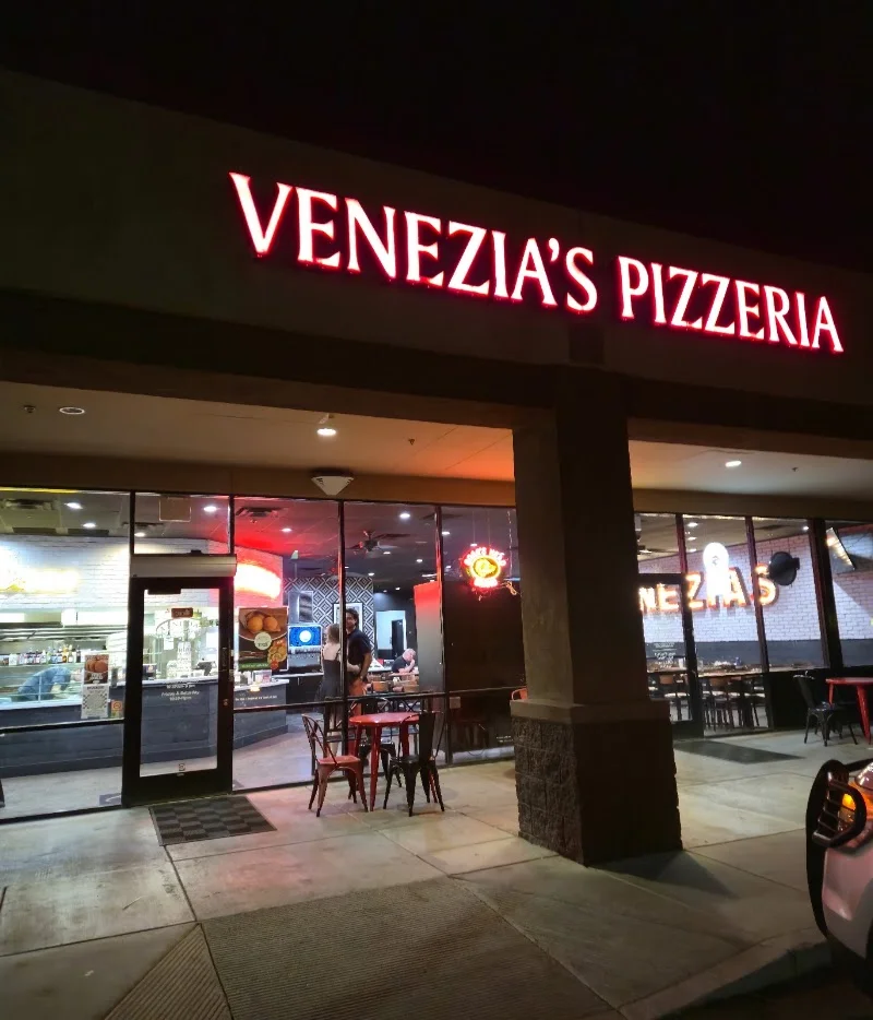 Venezia's Pizzeria